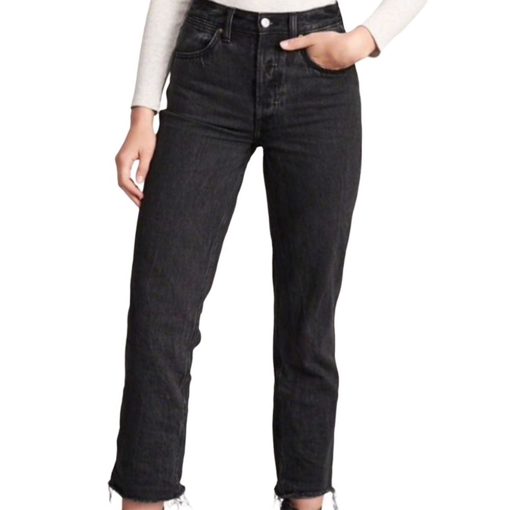 Abercrombie & Fitch Fade Black Ankle Straight Ultra High Rise Jeans Size 27/4